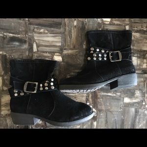 New with no box Dollhouse girl cowboy heel boot